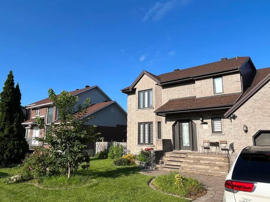 Emily'S Charming House Villa Brossard Exterior foto